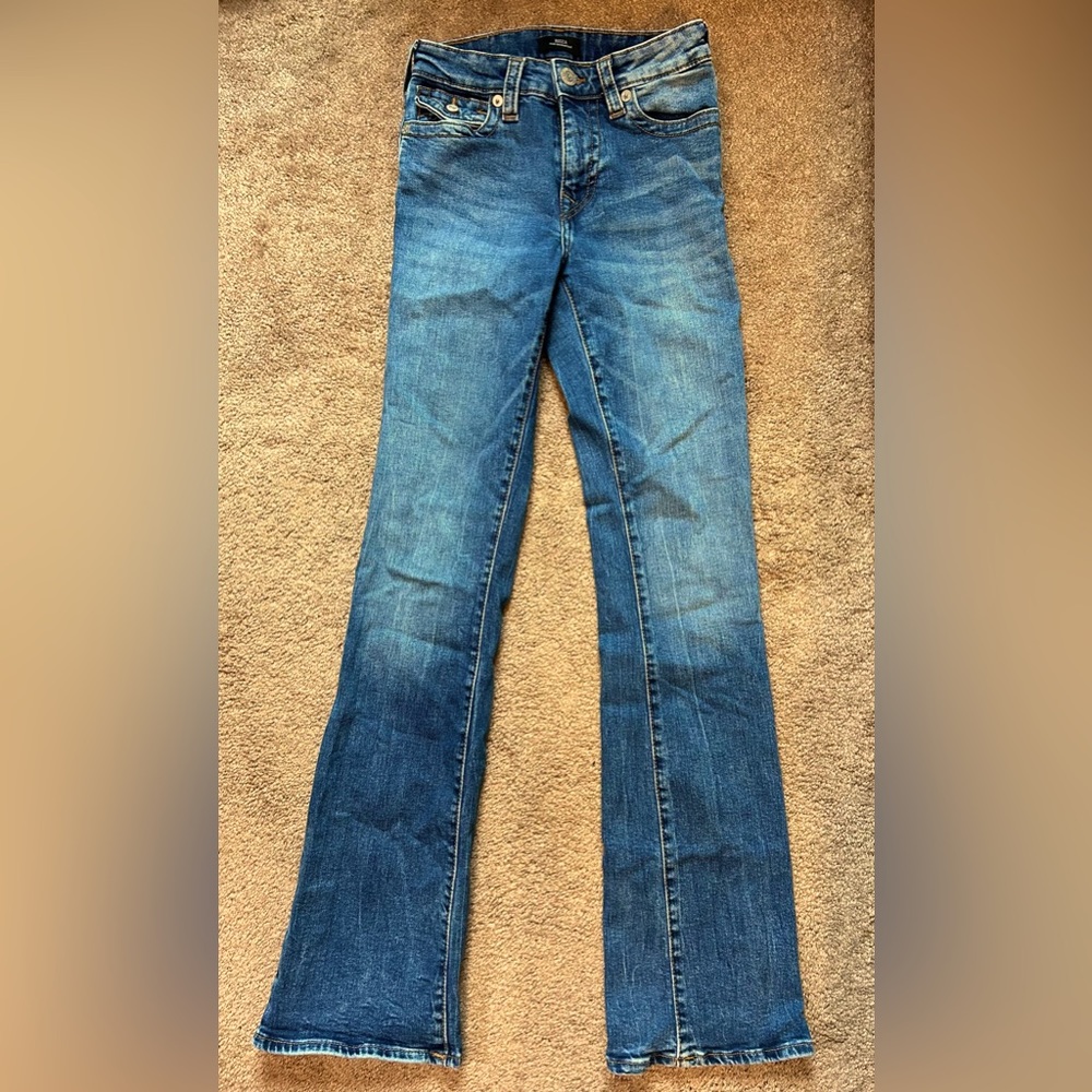 TRUE RELIGION Becca Bootcut Jeans - women size 27
